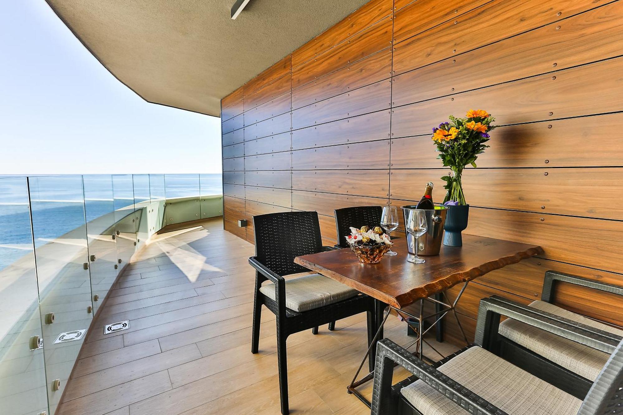 Maresia Boutique Suites 부드바 외부 사진