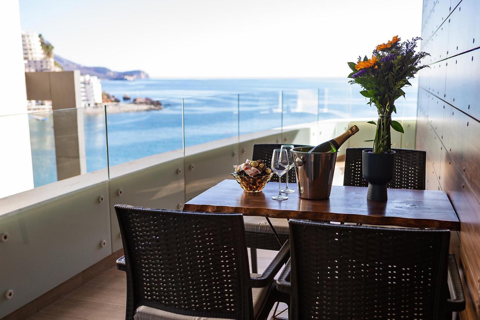 Maresia Boutique Suites 부드바 외부 사진